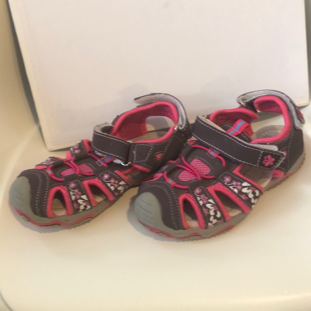 Sandals size 27